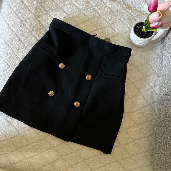 Gorgeous mini skirt - Picture 8 of 8